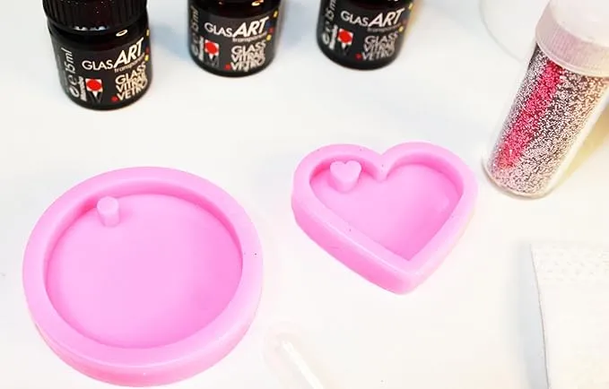 Kit per Portachiavi Resina + Resina iCrystal – Resina epossidica Trasparente Effetto Cristallo + 2 stampi Resina +Glitter