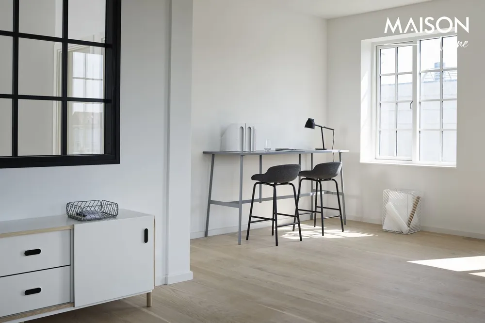 Credenza frassino e metallo bianco Kabino Normann Copenhagen - 162cm Antimacchia e Graffi