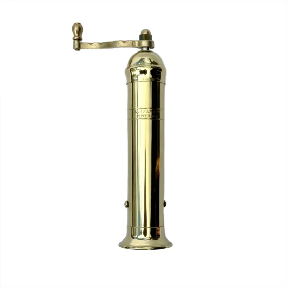 Nordic Brass Mill - macina sale e pepe ottone senza incisioni. Alexander Handcrafted Mills