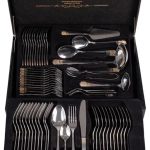 AMC Set di posate ed accessori per 12 persone realizzati acciaio inox 18/10 lucido con manici decorati con una trama greca...
