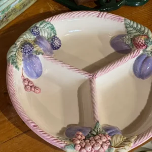 Antipastiera vintage ceramica decorata rilievo con frutta