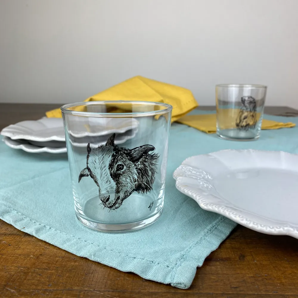Bicchiere vetro dipinto mano con capretta