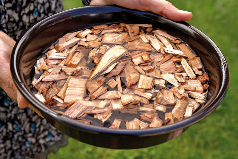 Big Green Egg Mesquite wood chunks - pezzi di Mesquite per affumicatura 114631