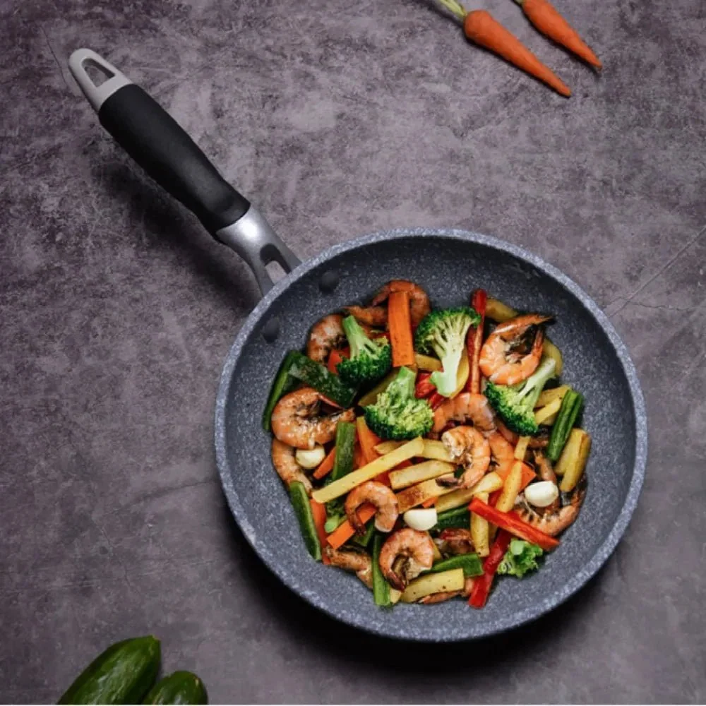 FRYZONE – Padella antiaderente leggera alluminio con effetto pietra Cozey Maison