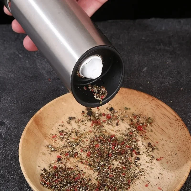 SPICEPULSE – Macinapepe elettrico ricaricabile acciaio inox per una facile speziatura Cozey Maison