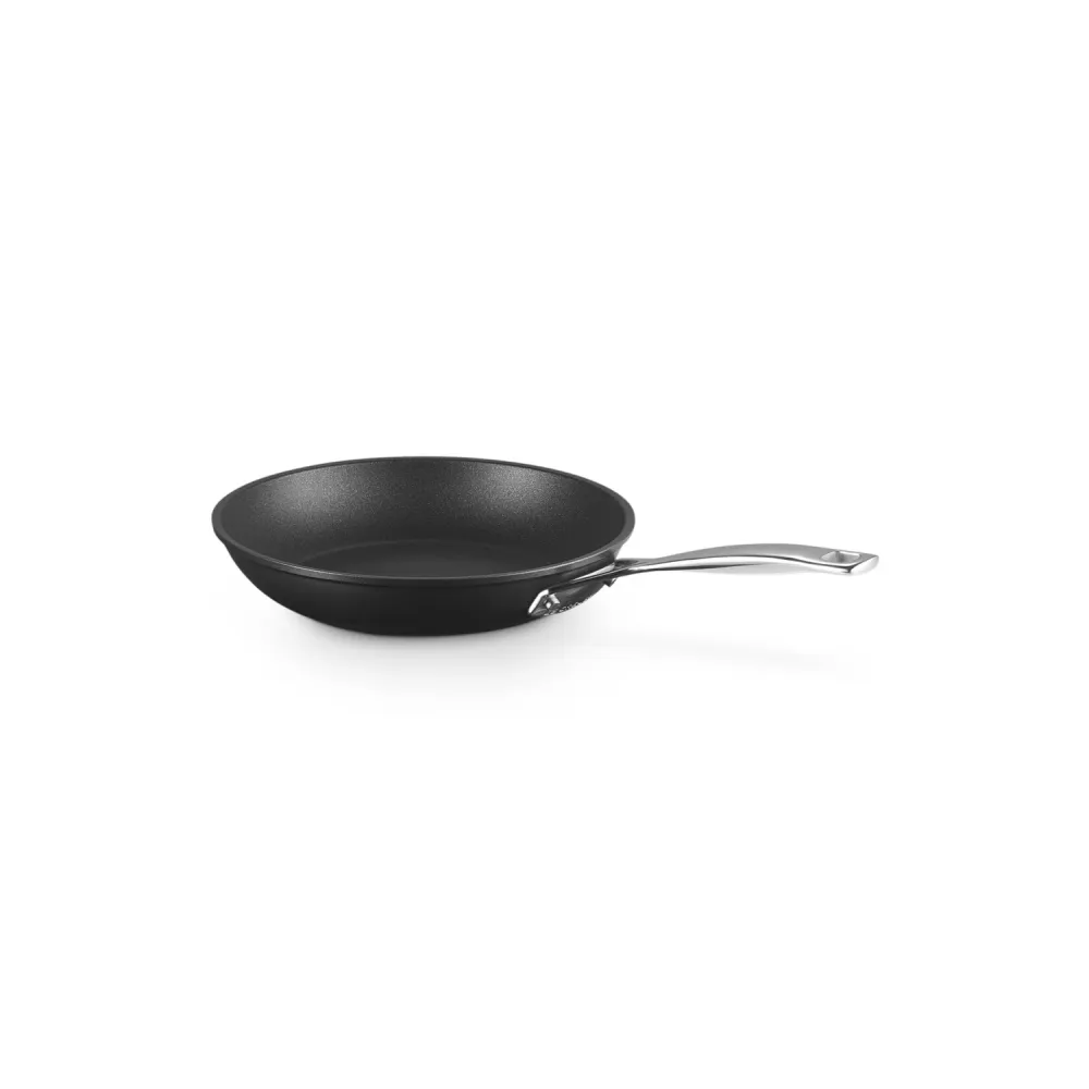 LE CREUSET Padella Bassa Manico Lungo Antiaderente 22cm Alluminio