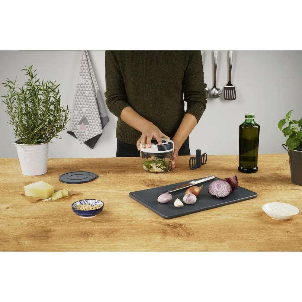 Fackelmann Tritatutto Multifunzione, Linea Easy Prepare, Ideale per tritare cipolle, Noci, Erbe aromatiche, e Altro ø14,5x...