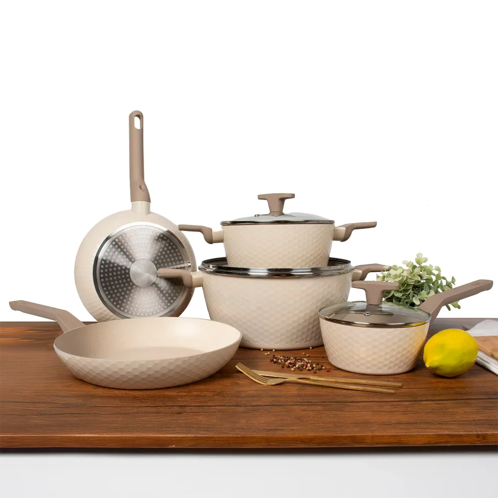 GUSTO CASA - Padella alluminio pressato Beige Linea Diamante diametro 20 cm