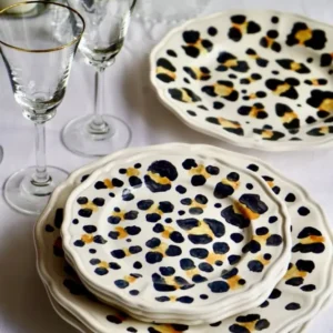 Piatto con bordo smerlato – Decoro leopardato | 19 cm