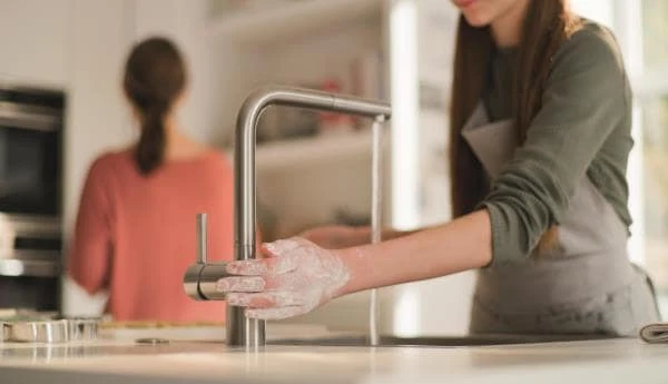 Rubinetto cucina Monocomando Elettronico Atlas Neo Sensor Estraibile Acciaio Inox FRANKE 115.0625.523