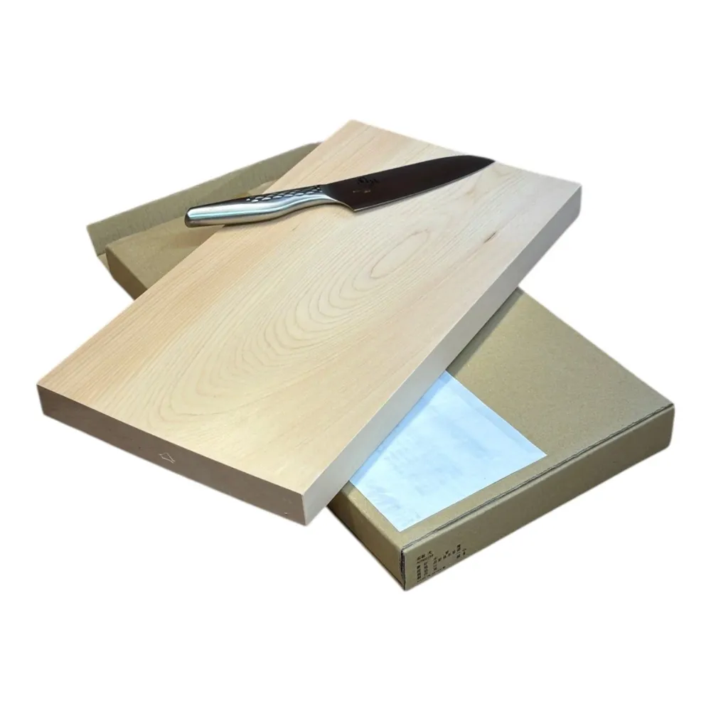 Hinoki. Tagliere cipresso giapponese, spessore 3 cm, dimensioni 42x23 cm. Rune-Jakobsen Woodworks