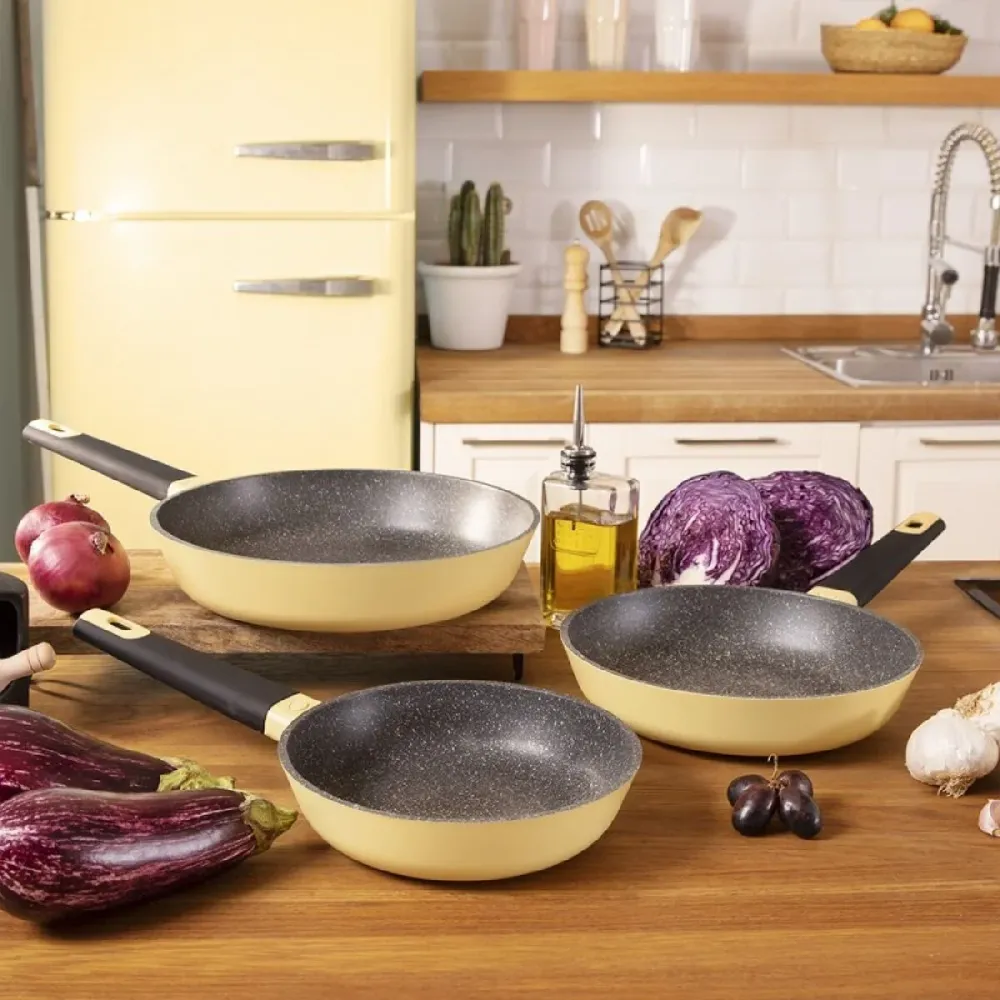 Set di padelle Cecotec Polka Experience 18-22-26 Bucket Set Vulcano Giallo Alluminio Ø 18 cm Ø 22 cm Ø 26 cm