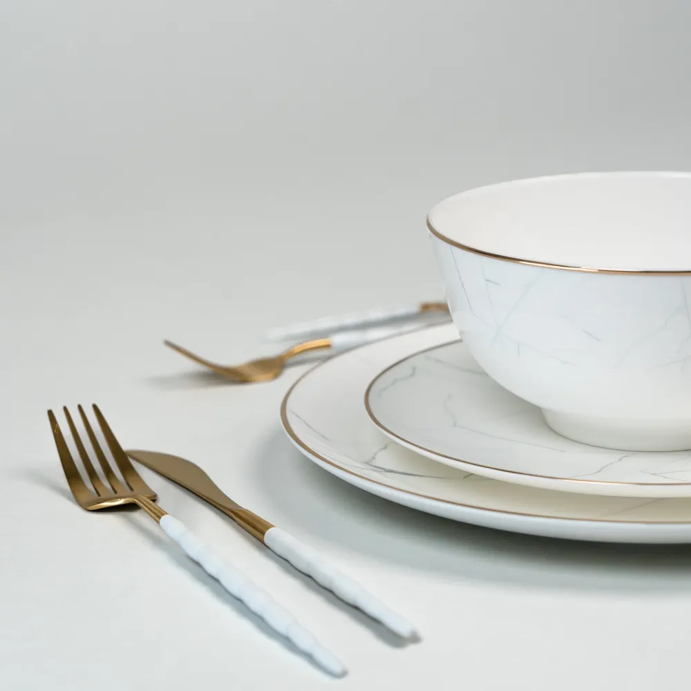 Set di piatti design Miguel Marmeren