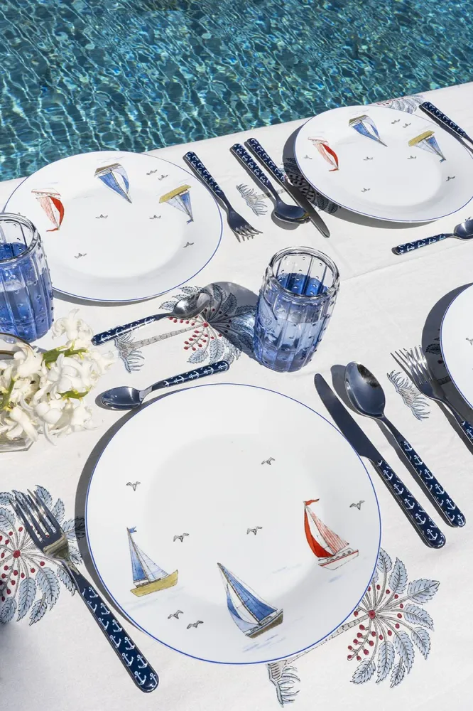 Set di posate dal design con ancoraggio da 24 pezzi