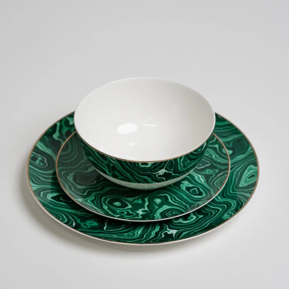 Set di stoviglie ispirato alla pietra naturale