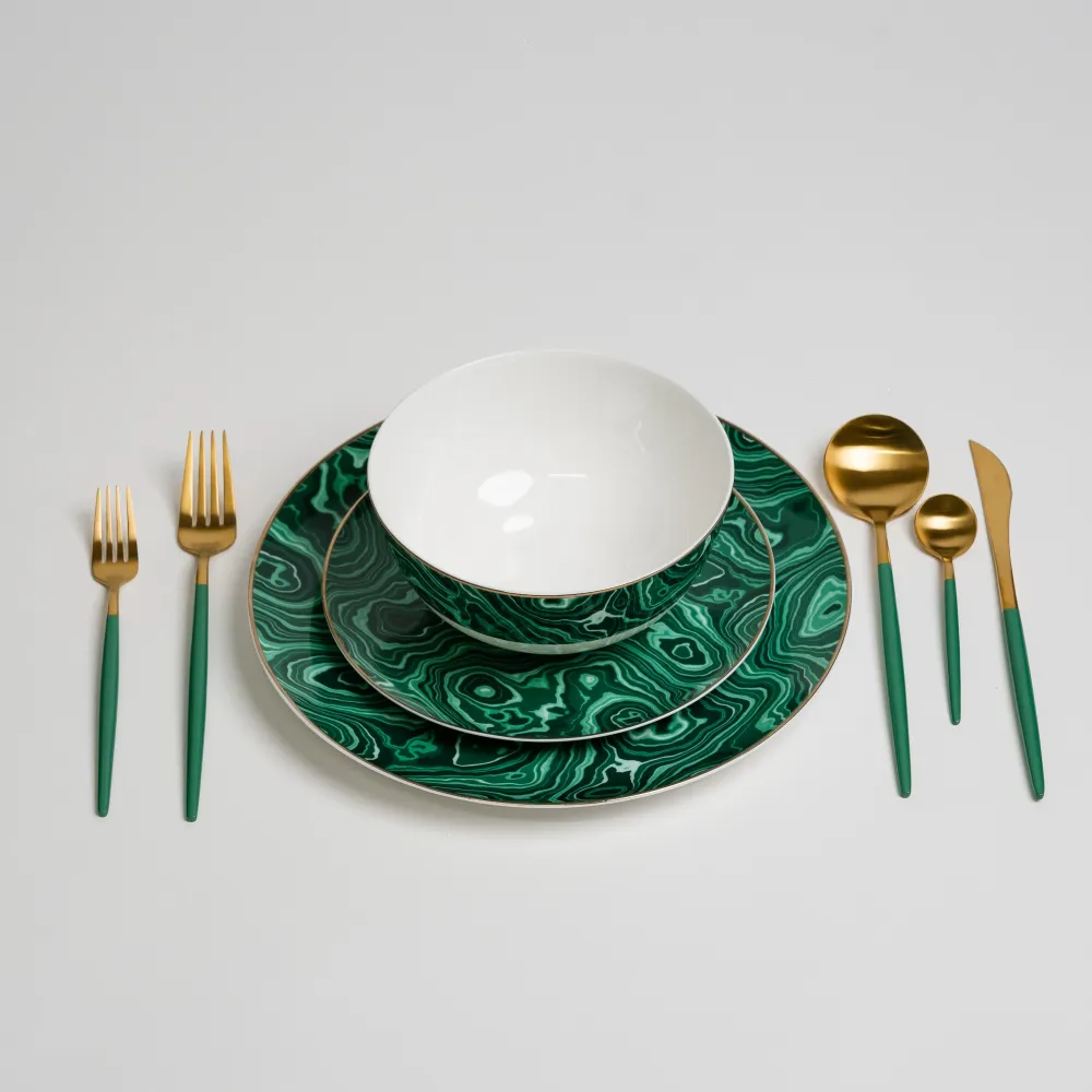 Set di stoviglie ispirato alla pietra naturale