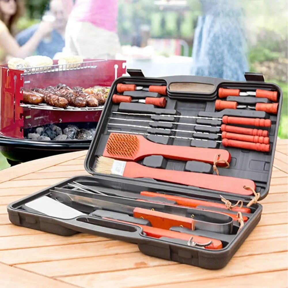 Set Valigetta Con 18 Accessori Per Bbq