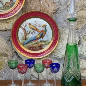 Set vintage da liquore cristallo molato con bottiglia verde e 6 calici colorati
