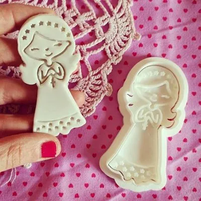 Stampo per biscotti forma di Bambina comunione sorridente