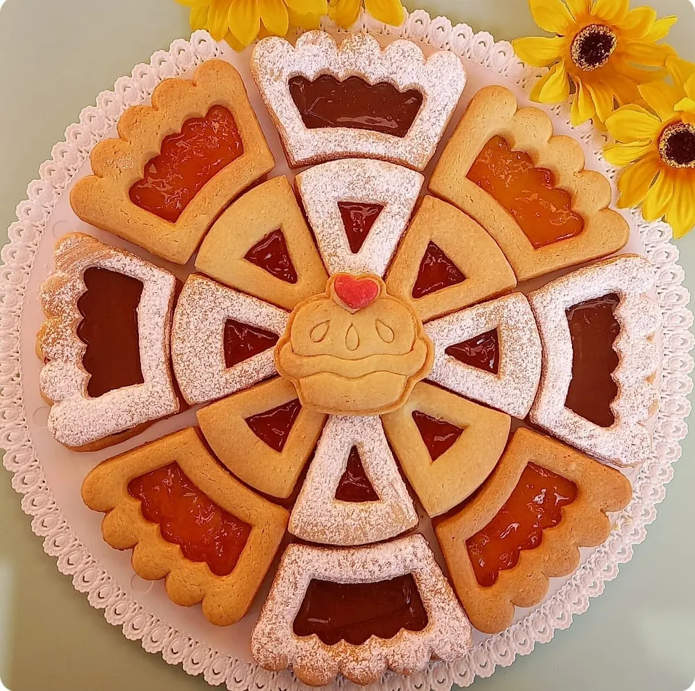 Stampo per biscotti forma di Biscotorta Noemi farcita (4 pz)