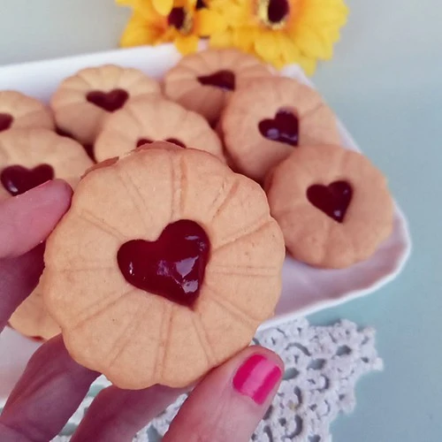 Stampo per biscotti forma di Cornice cuore raggi