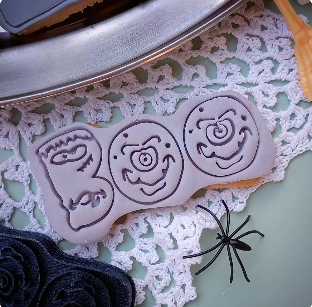 Stampo per biscotti forma di Spavento Boo Halloween (2 pz)