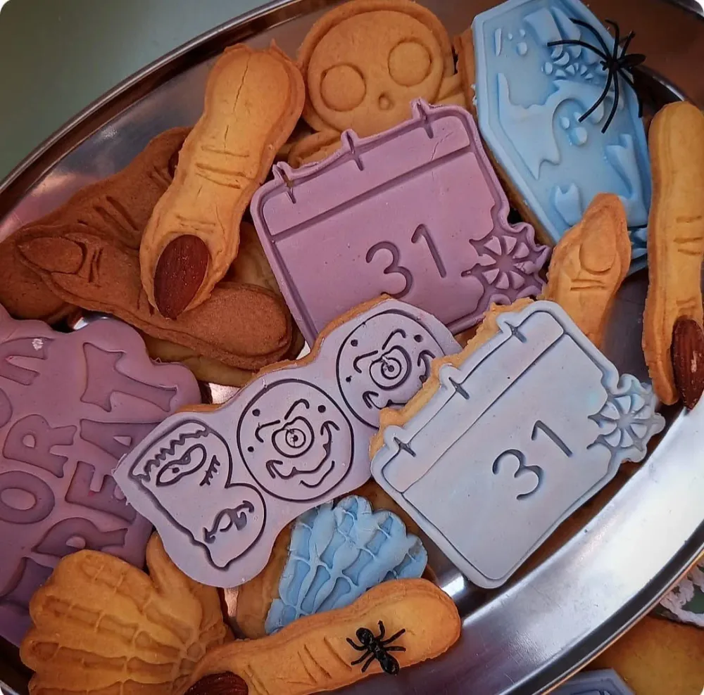 Stampo per biscotti forma di Spavento Boo Halloween (2 pz)