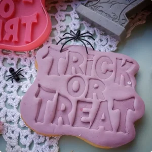 Stampo per biscotti forma di Trick or treat/Dolcetto o scherzetto (2 pz)