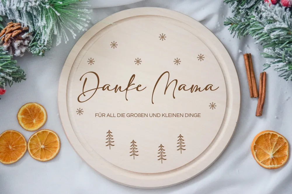Tagliere rotondo per la colazione con scritta "Grazie mamma" con fiocchi di neve e albero di Natale
