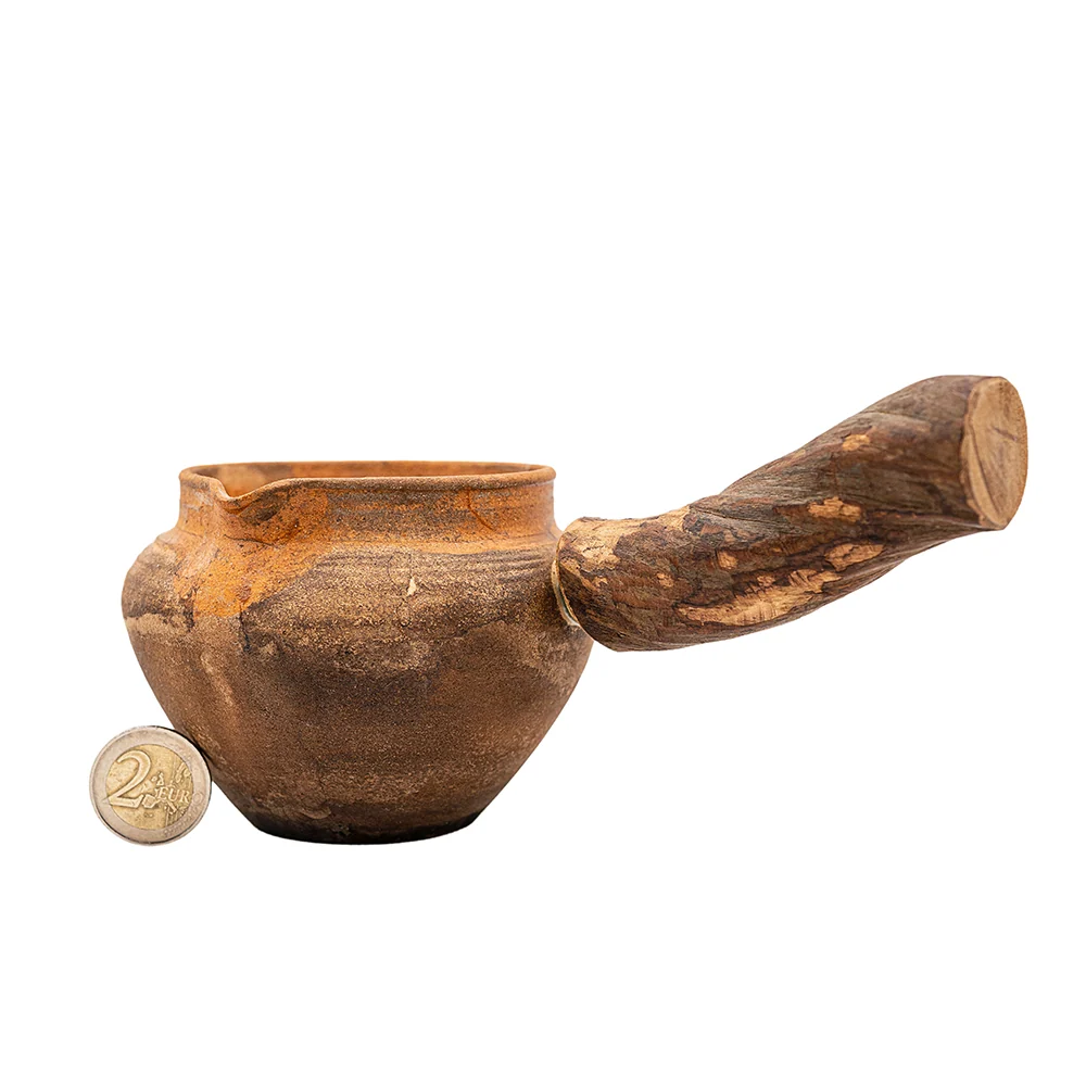 Teiera rustica terracotta con manico laterale e manico legno # 95825