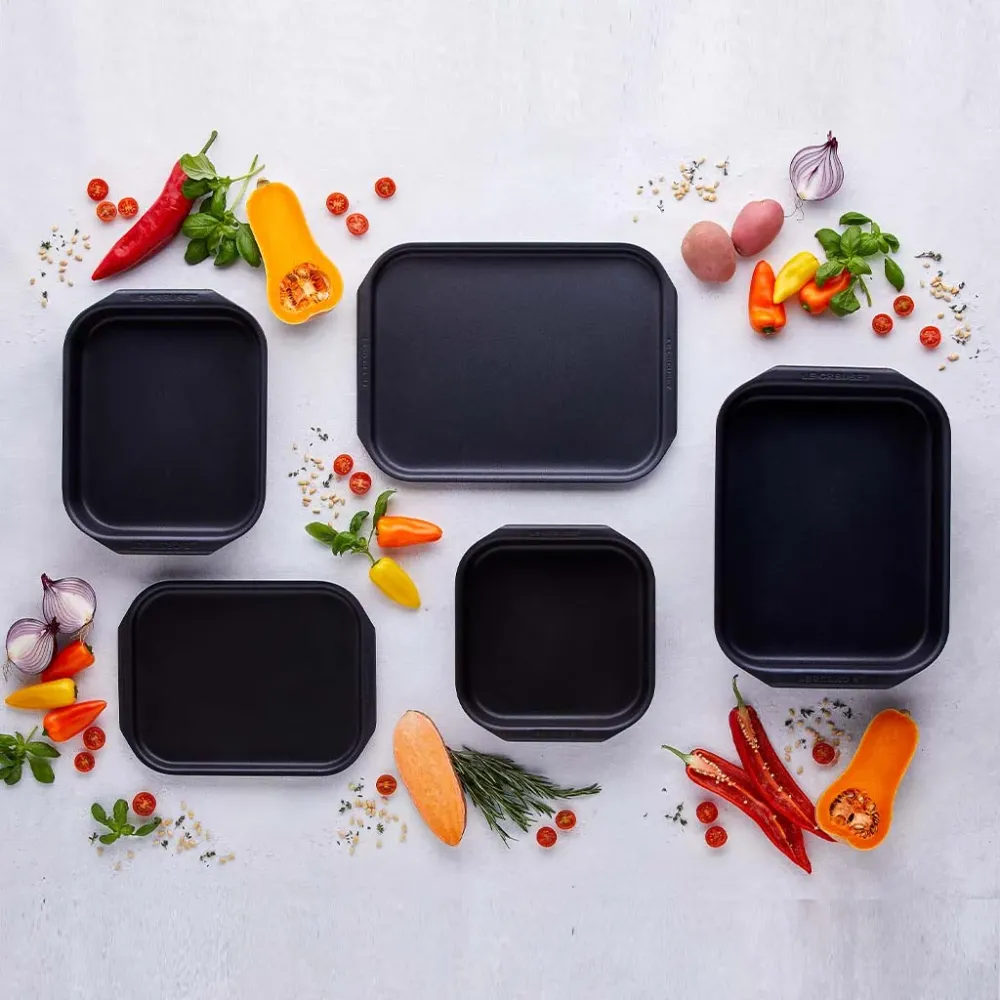 Vassoio piatto 32 cm collezione stoviglie di Le Creuset