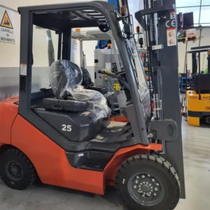 CARRELLO ELEVATORE FRONTALE DIESEL NOBLELIFT FD25S