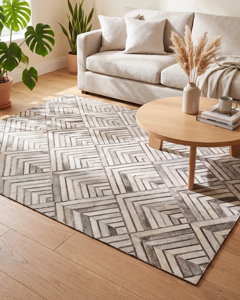 Cowhide Area Rug 140 x 200 cm Crema TEKIR