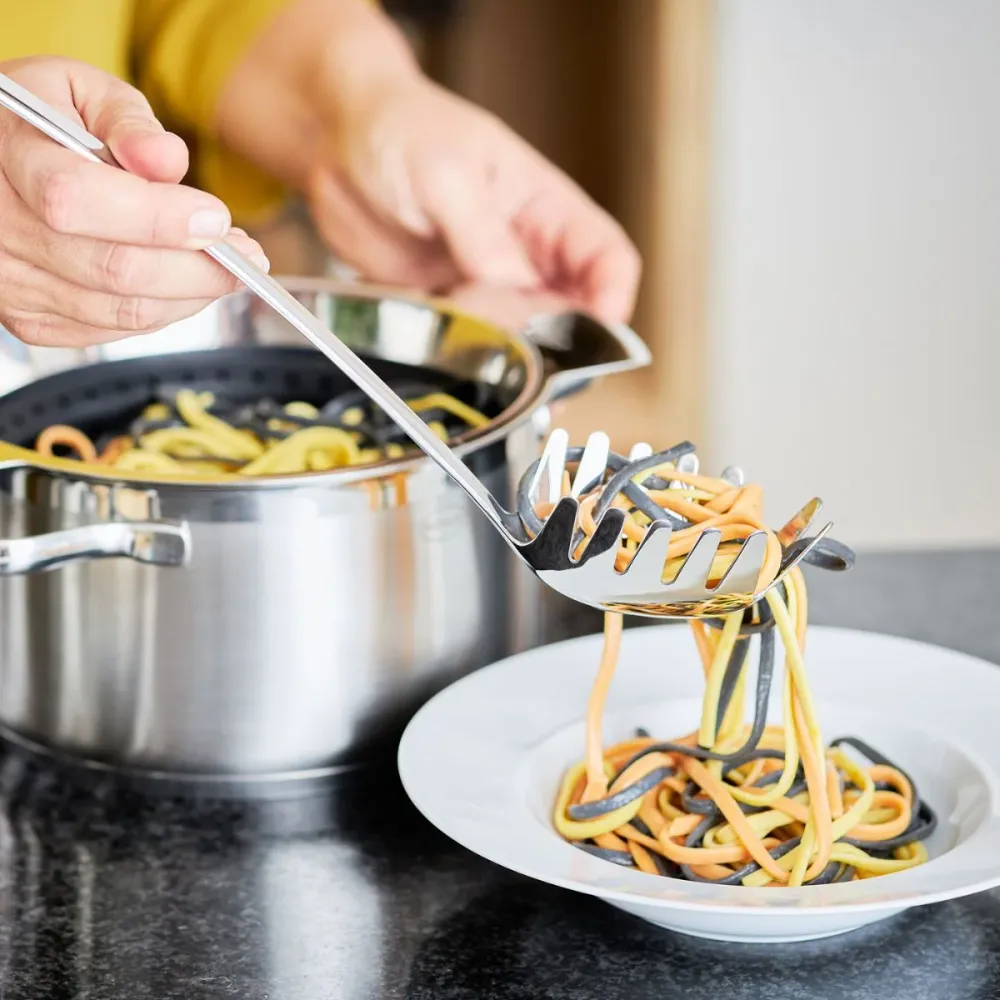 Cucchiaio per pasta acciaio inossidabile con gancio Rösle