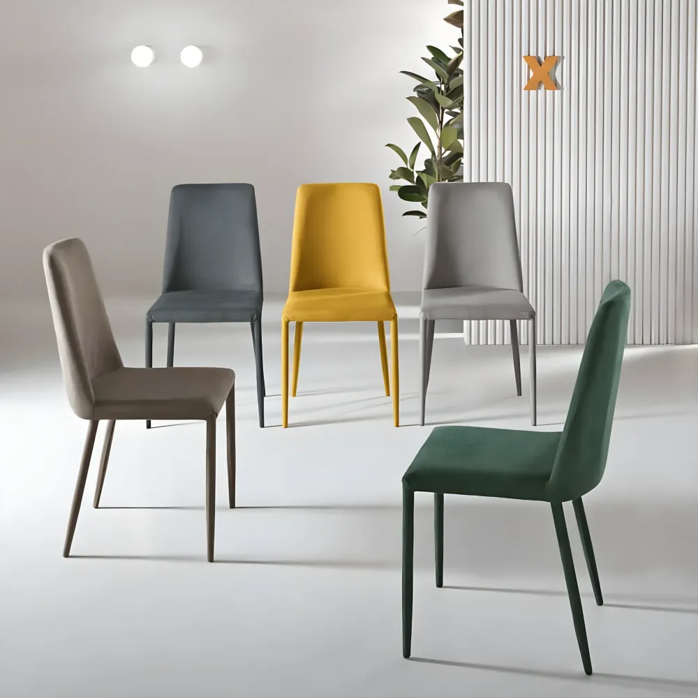 Set di sedie tessuto imbottite "Astrin" con gambe rivestite e piedini cm 47x56 h93