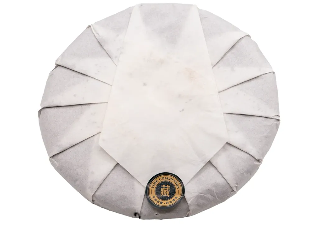Fuding Lao Bai Cha (collezione Moychay tè bianco Shou Mei invecchiato da Fuding, provincia di Fujian, 2016), torta da 357g