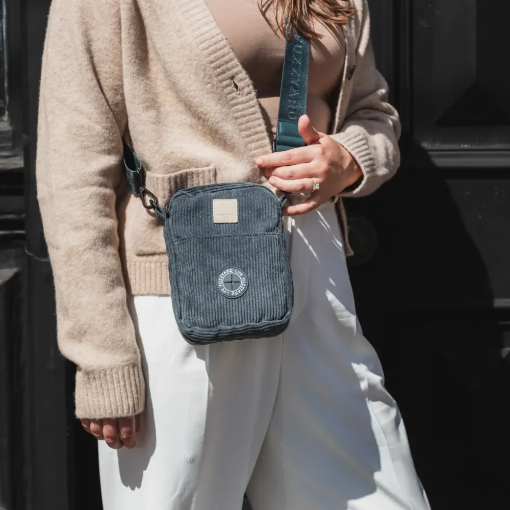 Grigio ardesia - Borsa tracolla FuzzYard Life velluto coste FuzzYard