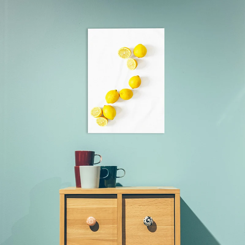 Decorazione da parete gialla strutturata su tela con stampa artistica contemporanea Sour Lemon per il bagno