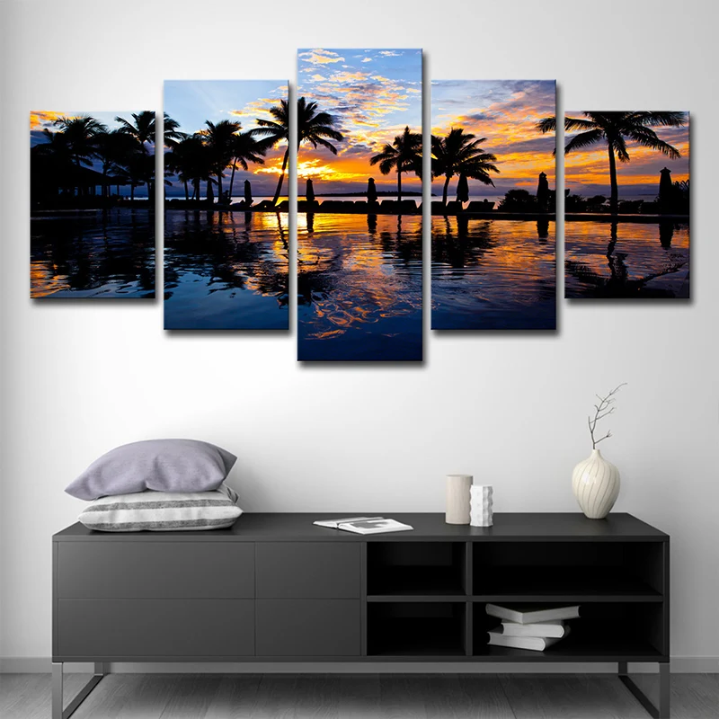 Stampa artistica da parete Tropix Sunset Glow tela con palme arancioni e piscina per camera