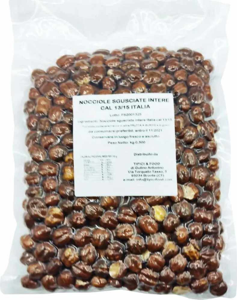 Nocciole Sgusciate Intere 500gr. Cal 13/15 Produzione Italiana Nocciola ad Uso Alimentare ideale come Snack Salutare Tipic...