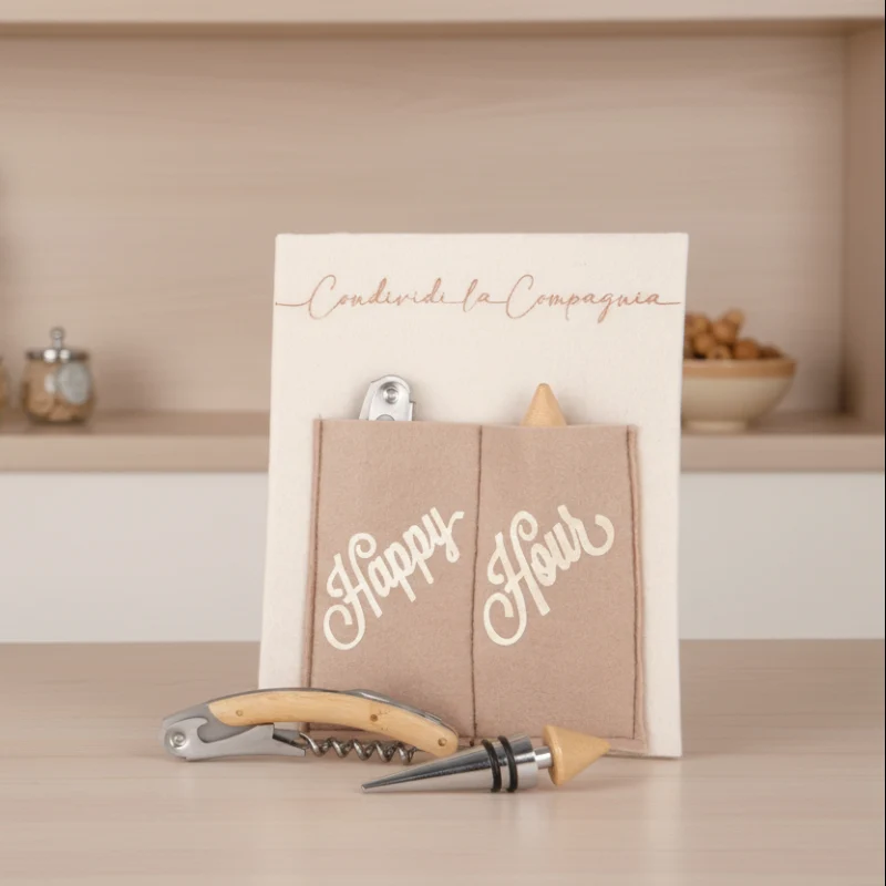 Bomboniera Utile Set Vino con Cavatappi e Tappo “Happy Hour” – Idea Regalo Originale per Matrimonio