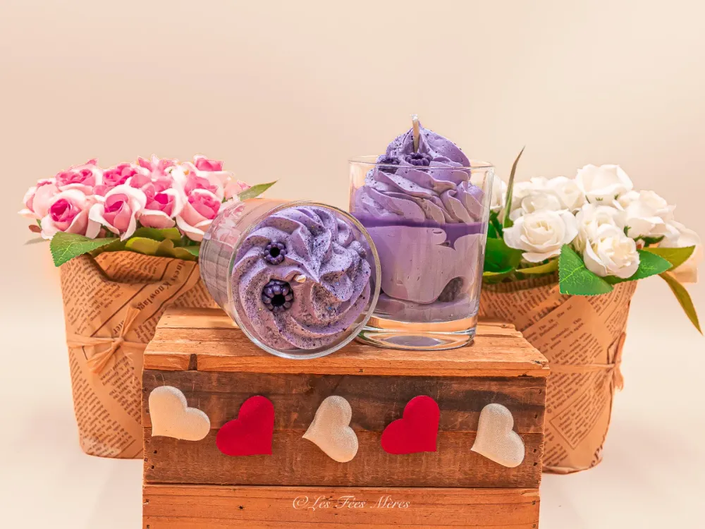Candela gourmet delizia ai frutti rossi